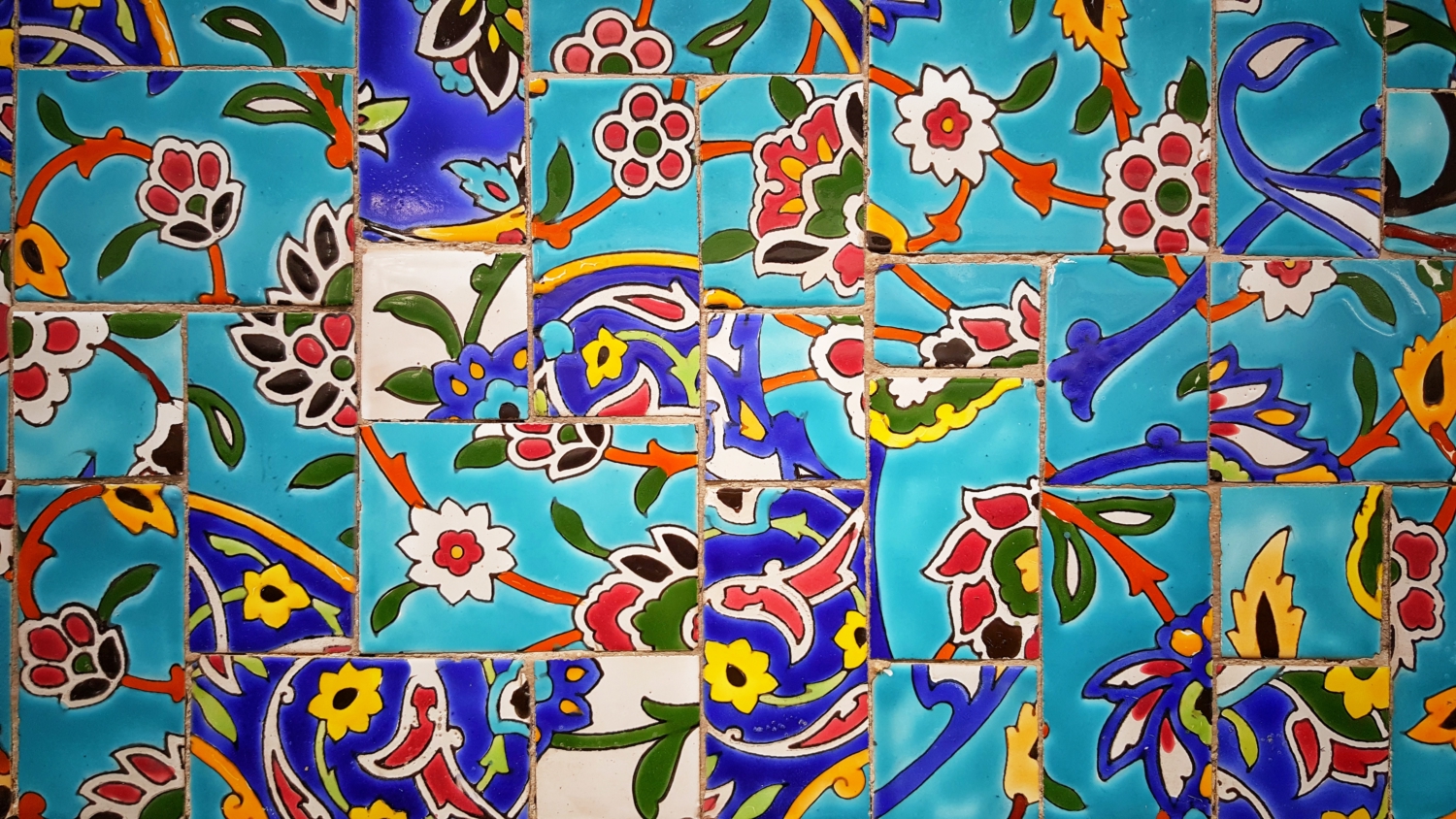 iran souvenirs Persian tiles Hasan Almasi